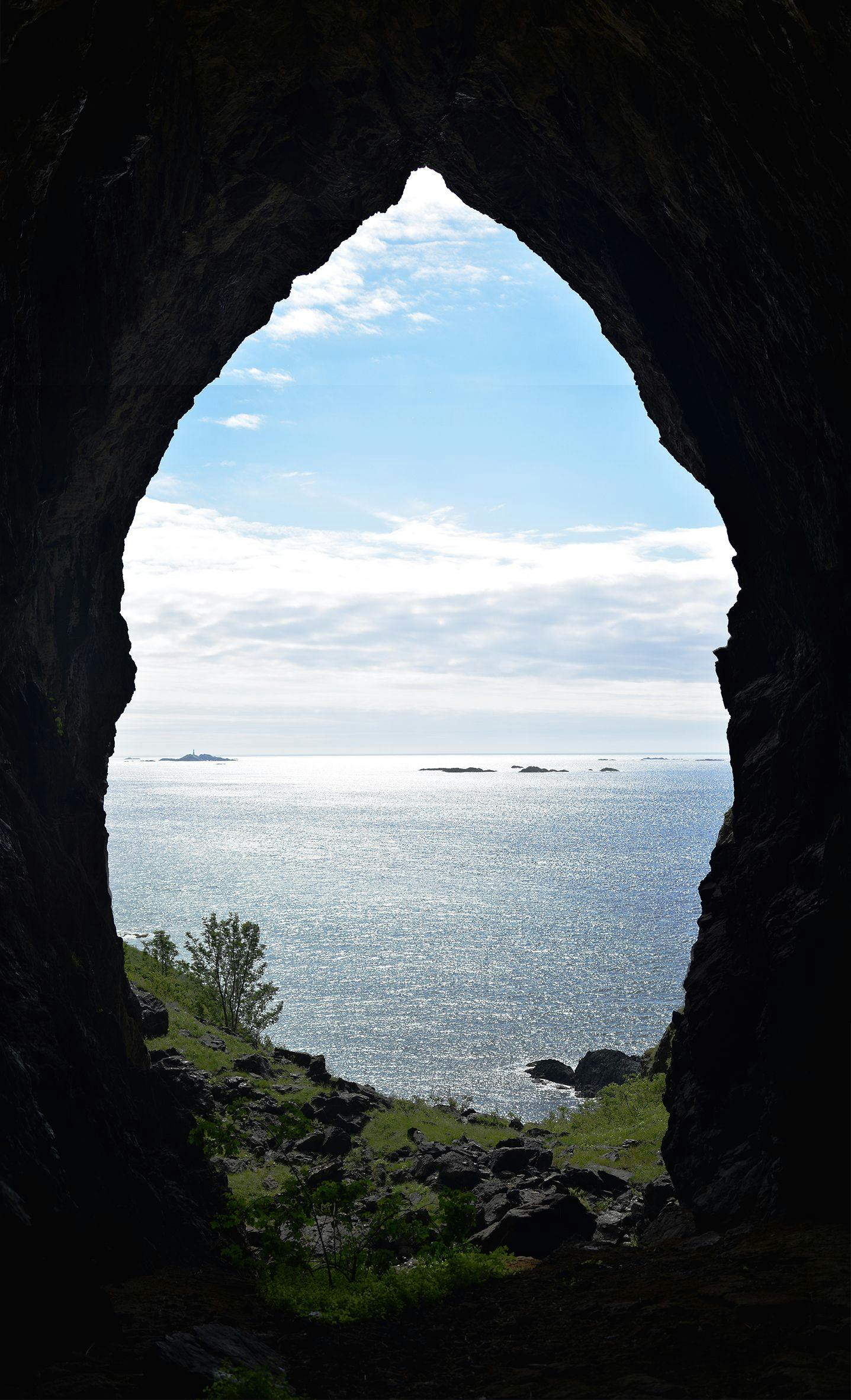 Utsikt fra grotten på Lille Batalden